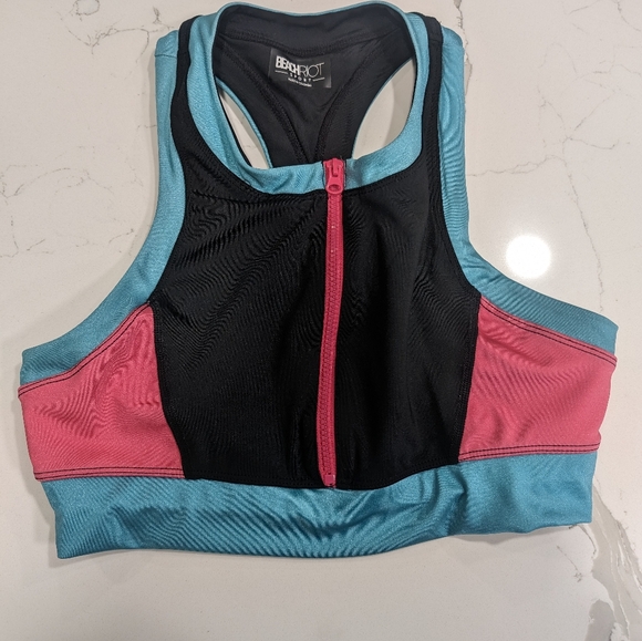 Beach Riot top - Picture 2 of 6